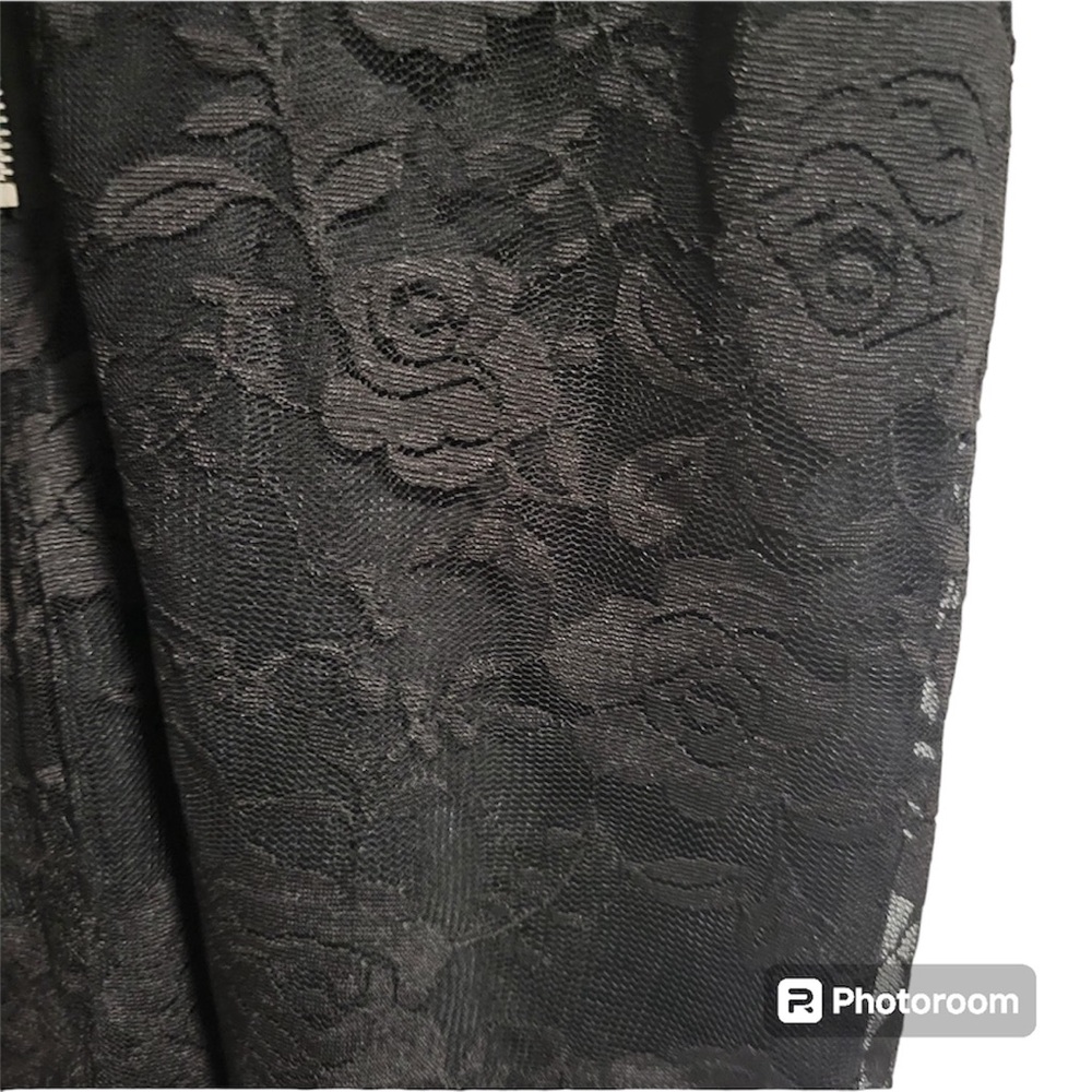 Charlotte Russe Black Lace BodyCon Dress - Picture 5 of 5